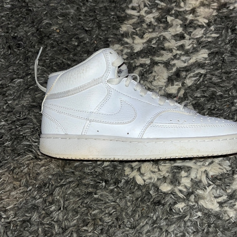 Womans Court Vision Mid Sneaker